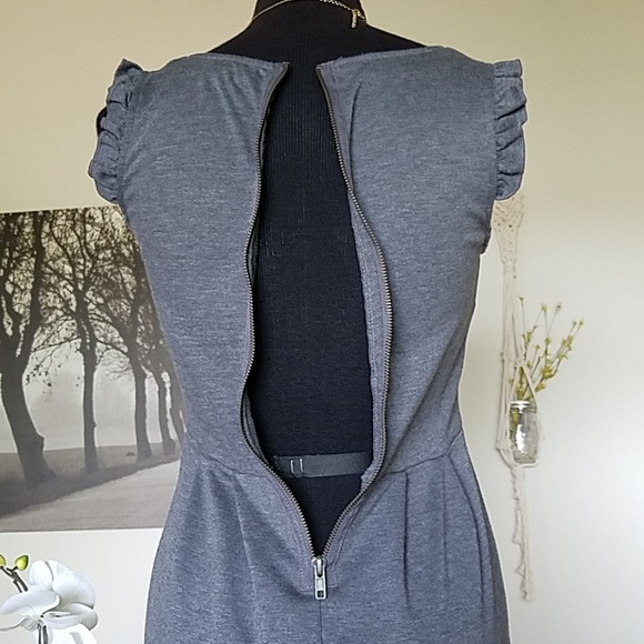 Adorable gray dress - Picture 5 of 7